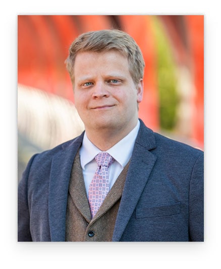 Daniel Jonasson is an Employment Lawyer in Calgary, Alberta