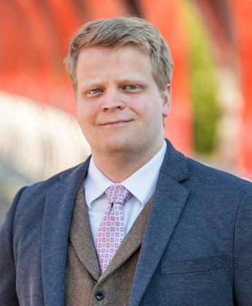 Daniel Jonasson is an Employment Lawyer in Calgary, Alberta